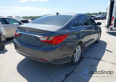 2013 Hyundai Sonata Limited z USA, uszkodzony, nr VIN 5NPEC4AC4DH614099